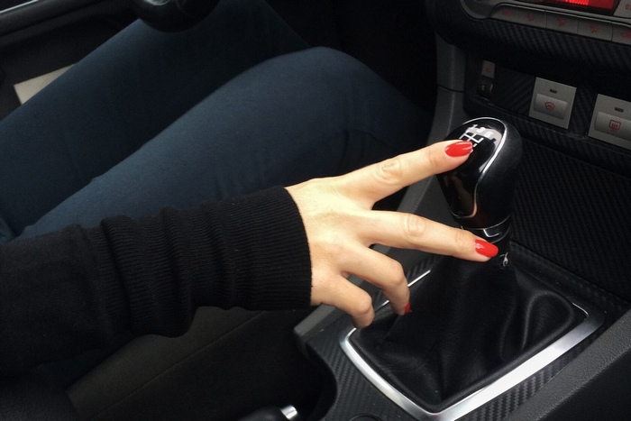 Обучение вождению на МКПП в Макеевке